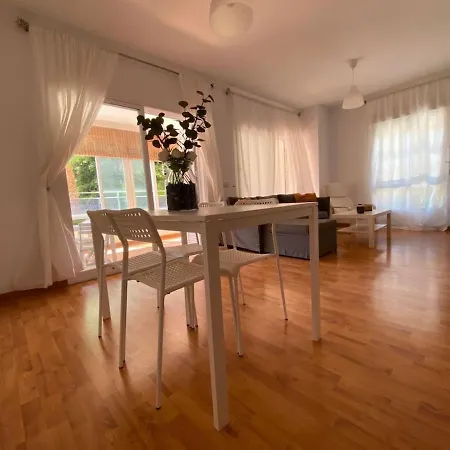 Magnífico Apartamento Con Piscina En Apartamento