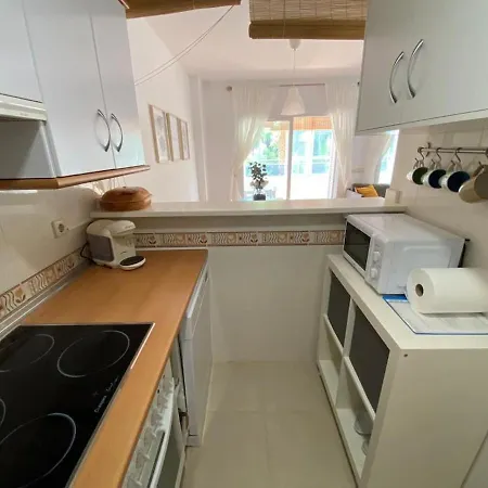 Magnífico Apartamento Con Piscina En *